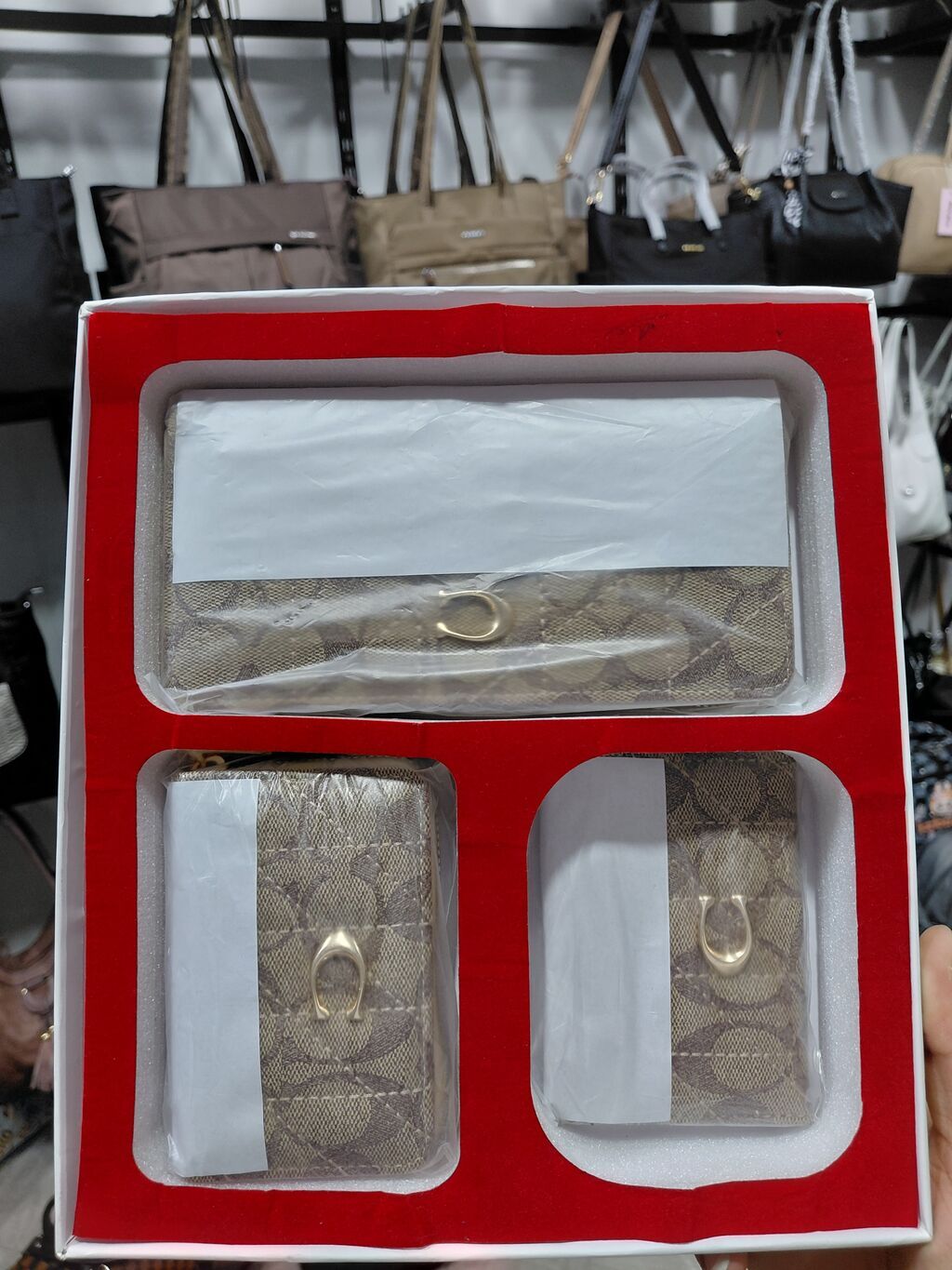 Pulqabı, Yeni — Cüzdanlar və vizit kartlıqları, Bakı (2)