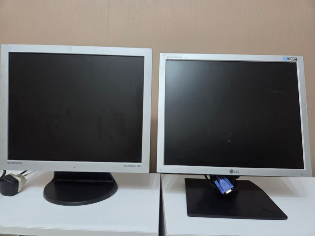 İki 17" kvadrat LCD monitor dəsti - Modellər: - Samsung SyncMaster — Monitorlər, Bakı (2)
