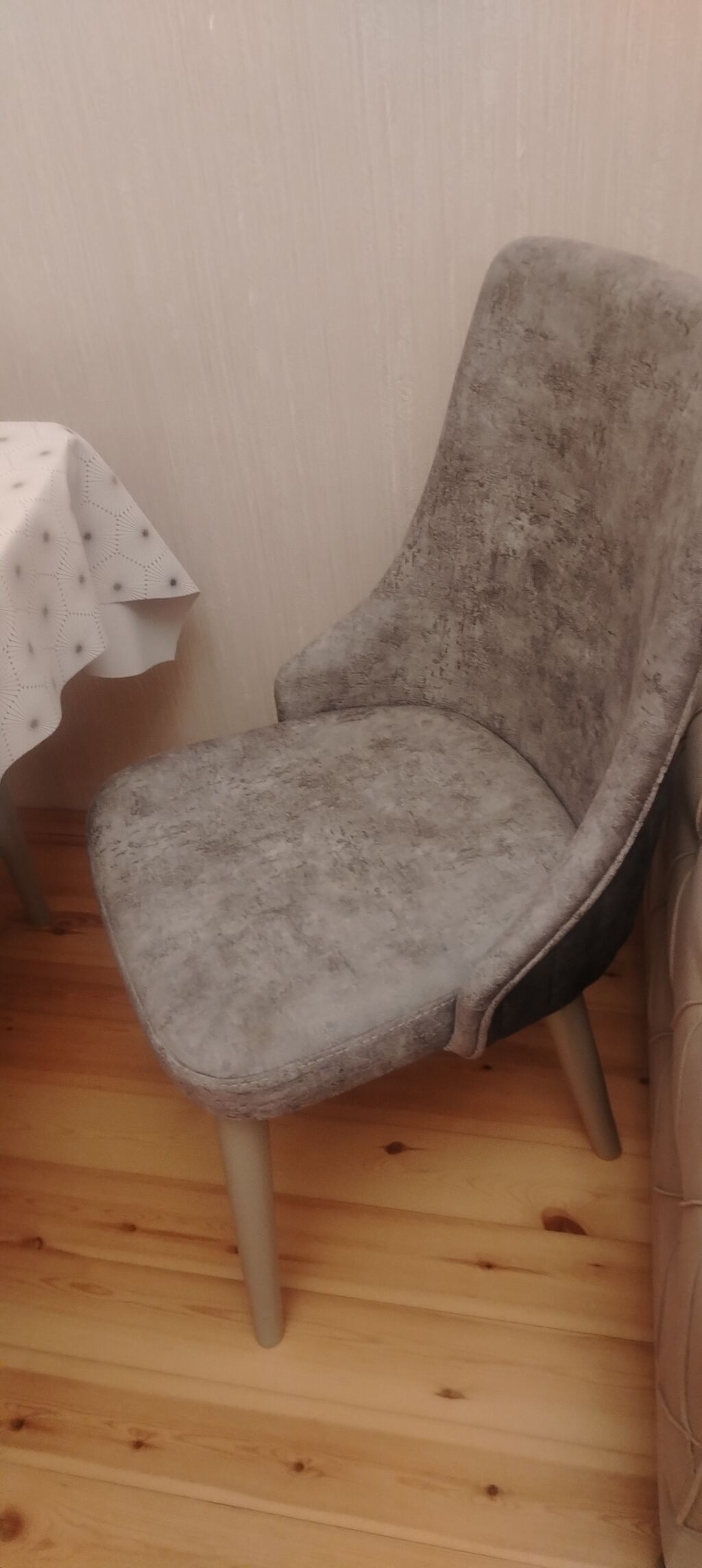 500m 6 stol təzə kimidi — Qonaq otağı üçün, Bakı (3)