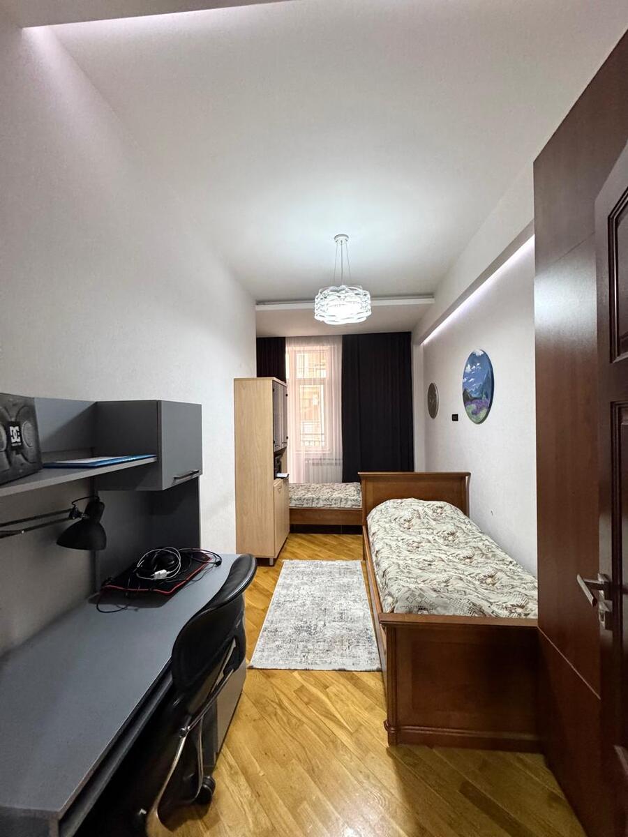 Satılır 4 otaqlı yeni tikili 180 m² — Mənzil, Bakı (9)