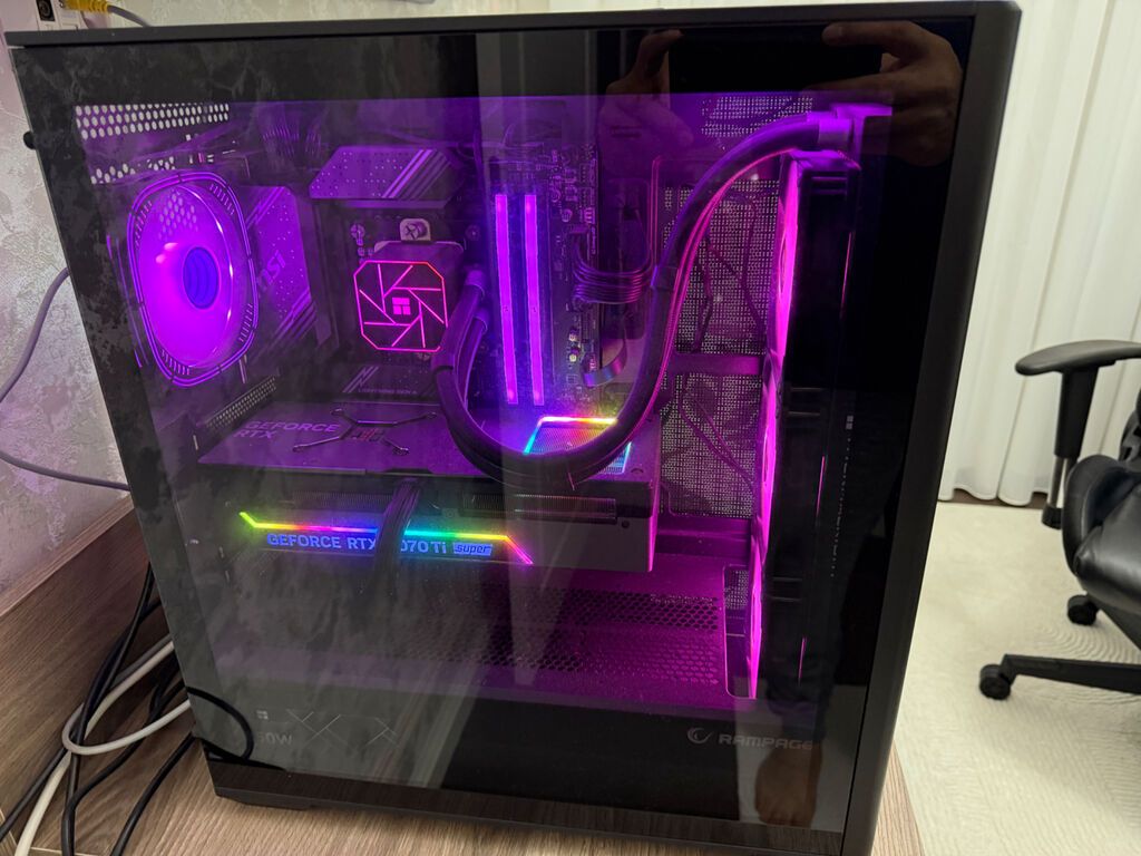 Pc: İşlemci: I7-12700K Anakart: Msi B760 Wi-Fi Ekran kartı: Lenovo — Masaüstü kompüterlər, Bakı (2)