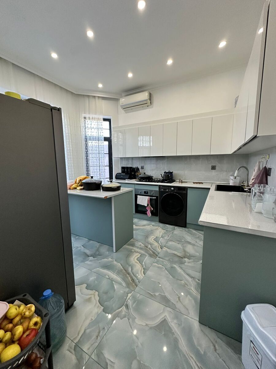 Satılır 4 otaqlı həyət evi/bağ evi 190 m² — Ev, villa, Bakı (3)