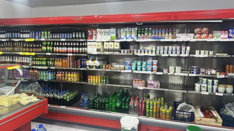 satilir. 6 metrlik sudluk soyuducu 5000azn. Motoru çöldədir — Bakı