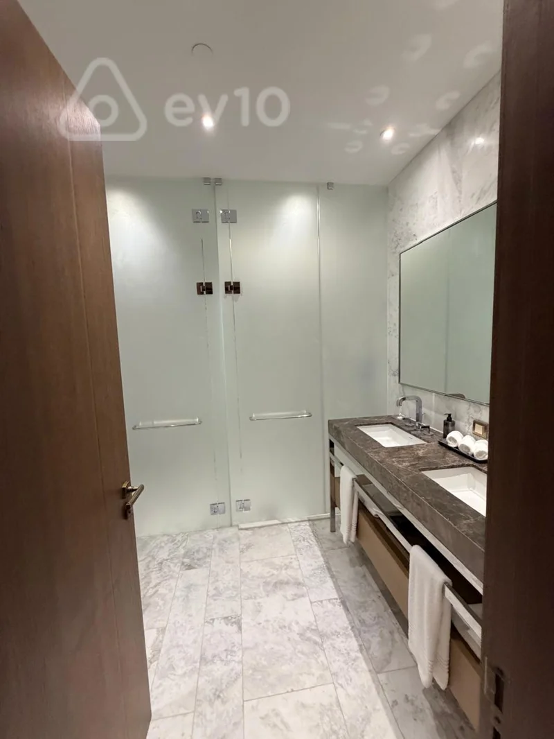 4 otaqlı mənzil, 220 m², Yusif Səfərov prospekti — kirayə — Mənzil, Bakı (9)