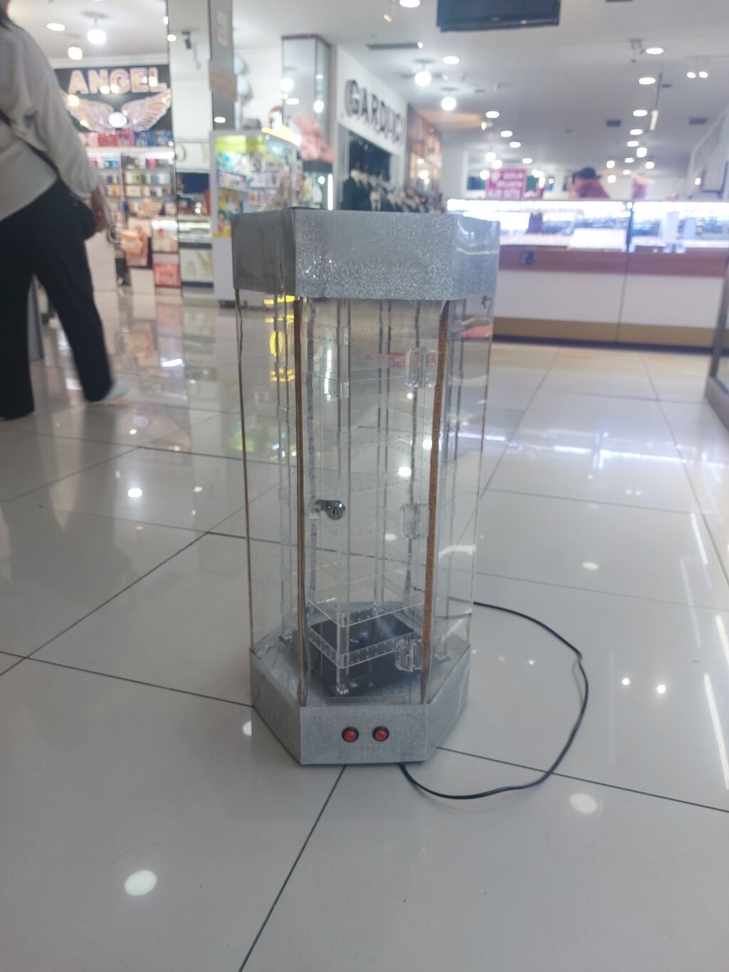 Elektrikli fırlanan vitrin stendi - Forması: çoxbucaqlı (altıguşəli) — Vitrini, Bakı (3)