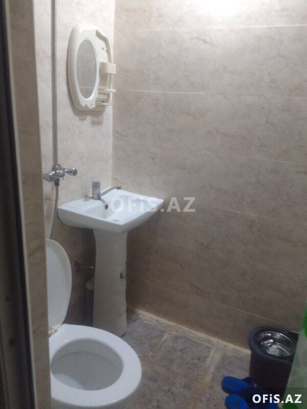 Köhnə tikili Kirayə Verilir Yasamal r., İnşaatçılar m., 5 otaq, 35 m² — Mənzil, Bakı (2)
