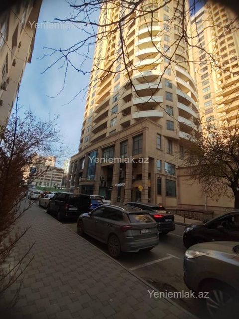 Satılır 3 otaqlı Bina evi menzil (Yeni tikili), 175 m², Yasamal rayonu — Bakı
