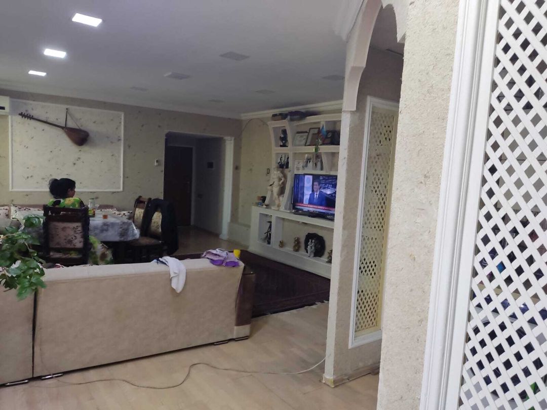 Satılır 5 otaqlı köhnə tikili 160 m² — Mənzil, Bakı (6)