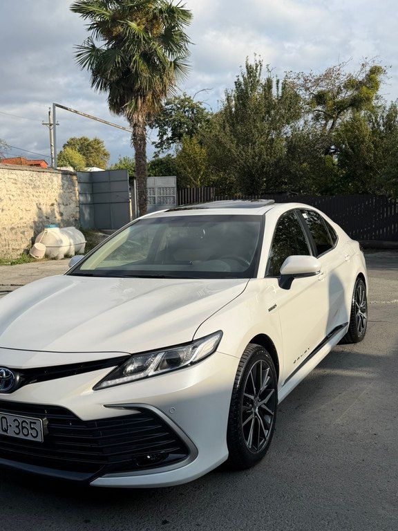 Toyota Camry, 2.5 L, 1.6 kWh, 2023 il, 71 000 km — Avtomobillər, Balakən (2)