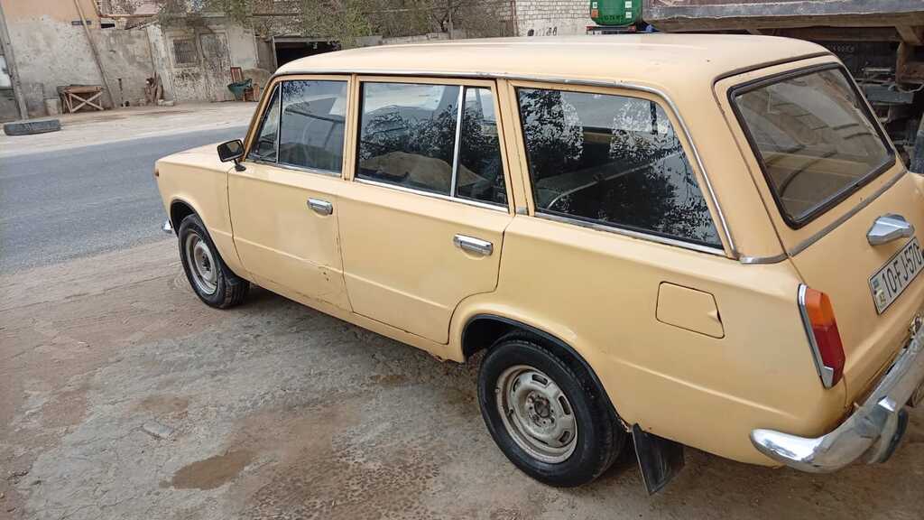 Lada (VAZ) 2102, 1.3 L, 1979 il, 400 000 km 10-FJ-570 — Avtomobillər, Bakı (4)