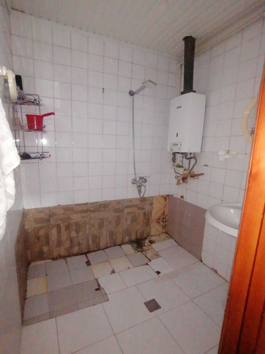 Satılır 2 otaqlı köhnə tikili 65 m² — Mənzil, Bakı (12)