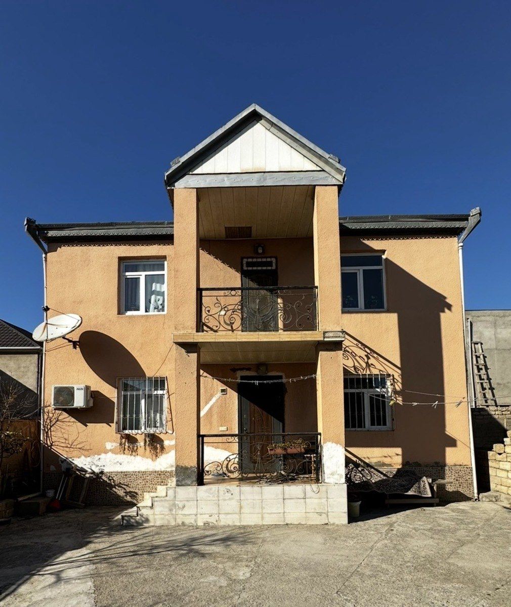 Satılır 5 otaqlı həyət evi/bağ evi 220 m² — Ev, villa, Bakı
