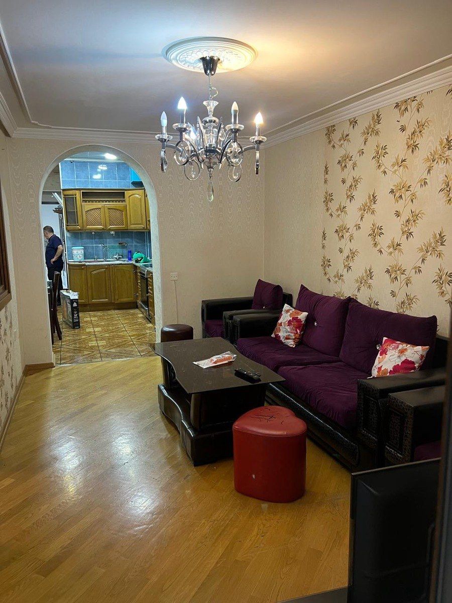 İcarəyə verilir 5 otaqlı köhnə tikili 130 m² — Mənzil, Bakı (11)