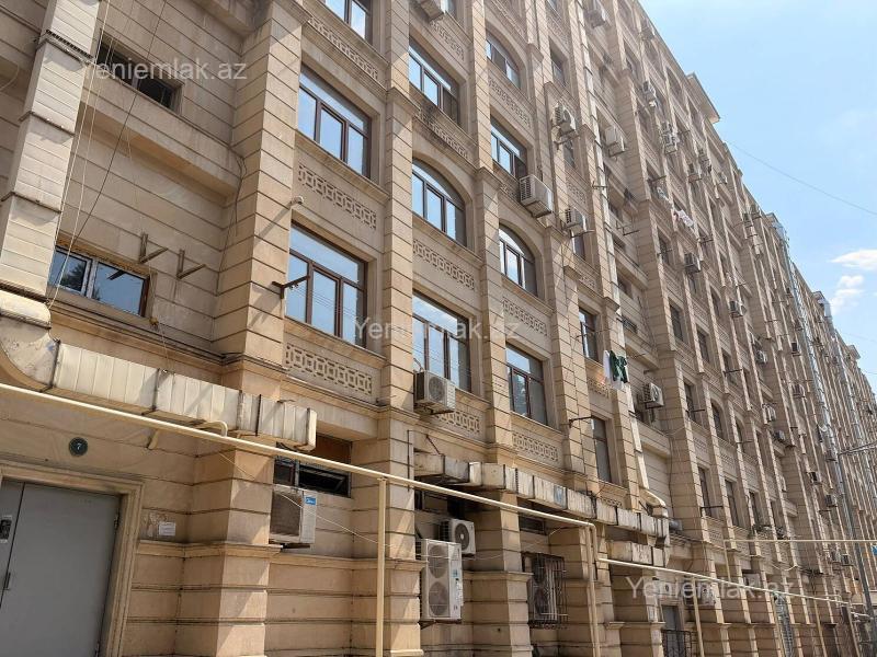 Satılır 4 otaqlı Bina evi menzil (Köhnə tikili), 110 m², Nərimanov rayonu — Mənzil, Bakı (4)