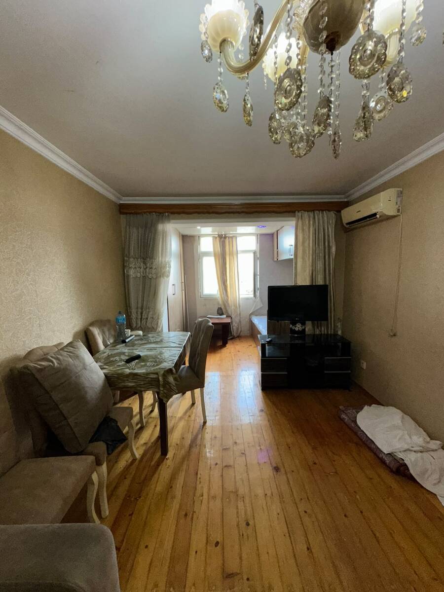 Satılır 1 otaqlı köhnə tikili 45 m² — Mənzil, Bakı (5)