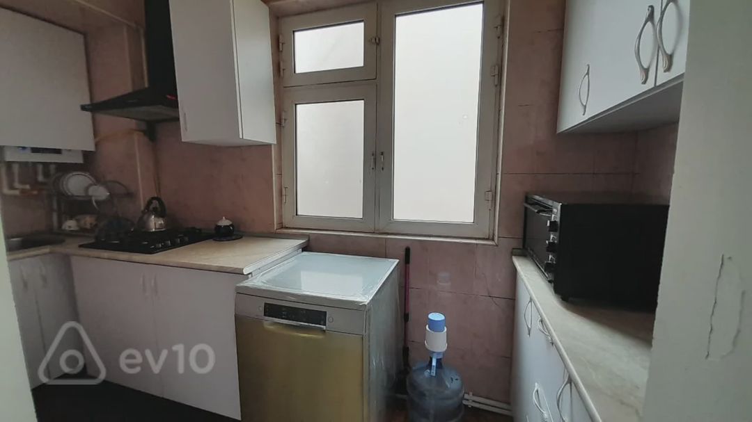 For sale: 3-room apartment (old building), 75 m² — Mənzil, Bakı (7)