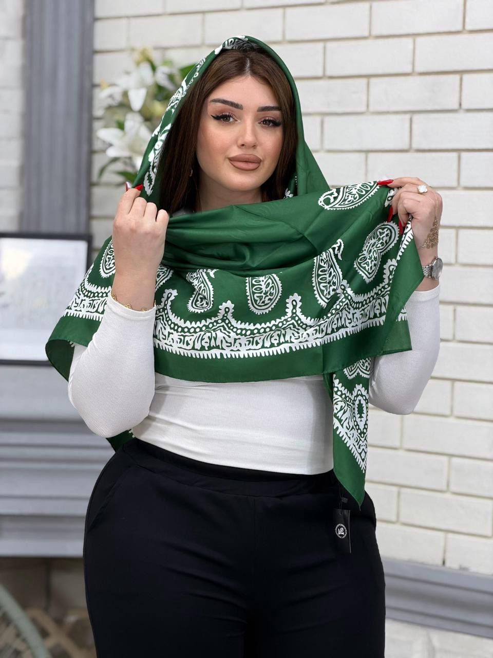 Qadın şərfi 11176_80, ipək, 140x140 sm — Mallar, Bakı (2)