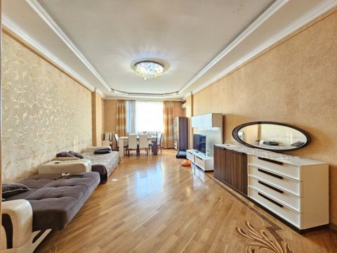 Satılır 3 otaqlı yeni tikili 163 m² — Bakı