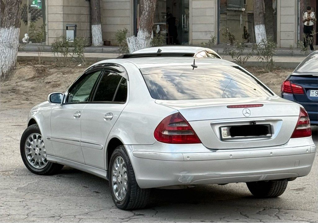 Mercedes E 270, 2.7 L, 2002 il, 490 000 km — Avtomobillər, Bakı (10)