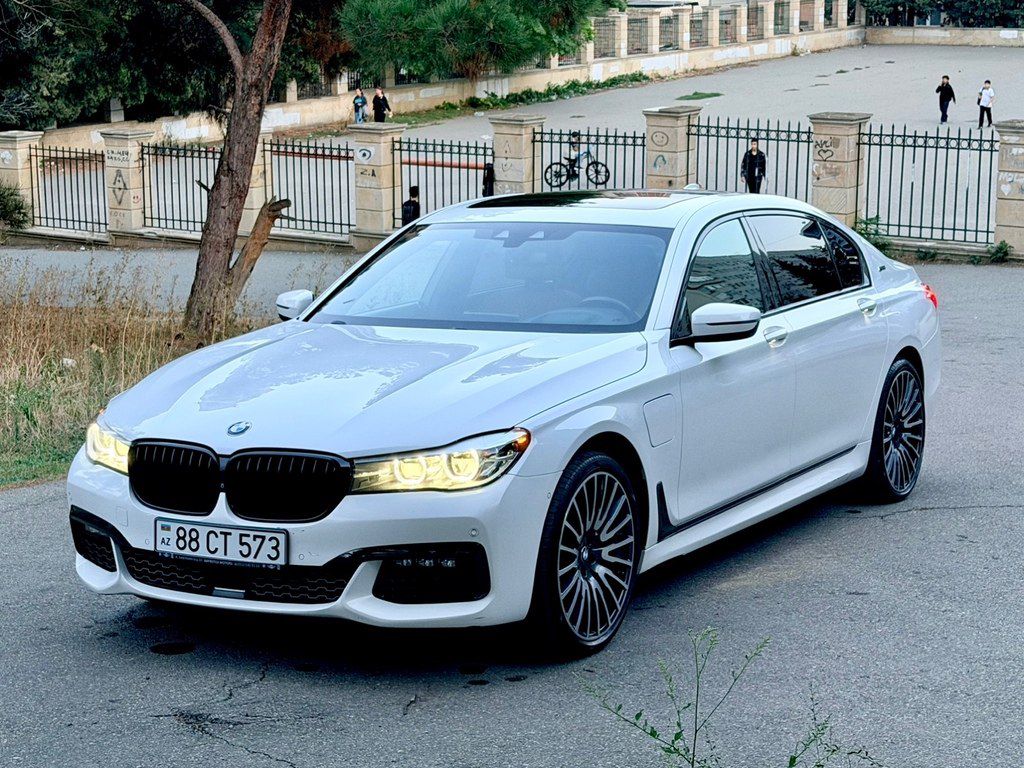 BMW 740, 2.0 L, 9.2 kWh, 2019 il, 137 000 km — Avtomobillər, Bakı (7)