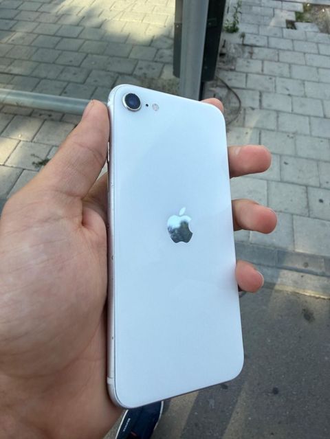 IPhone SE 2020, Ağ, Qırıq — Bakı