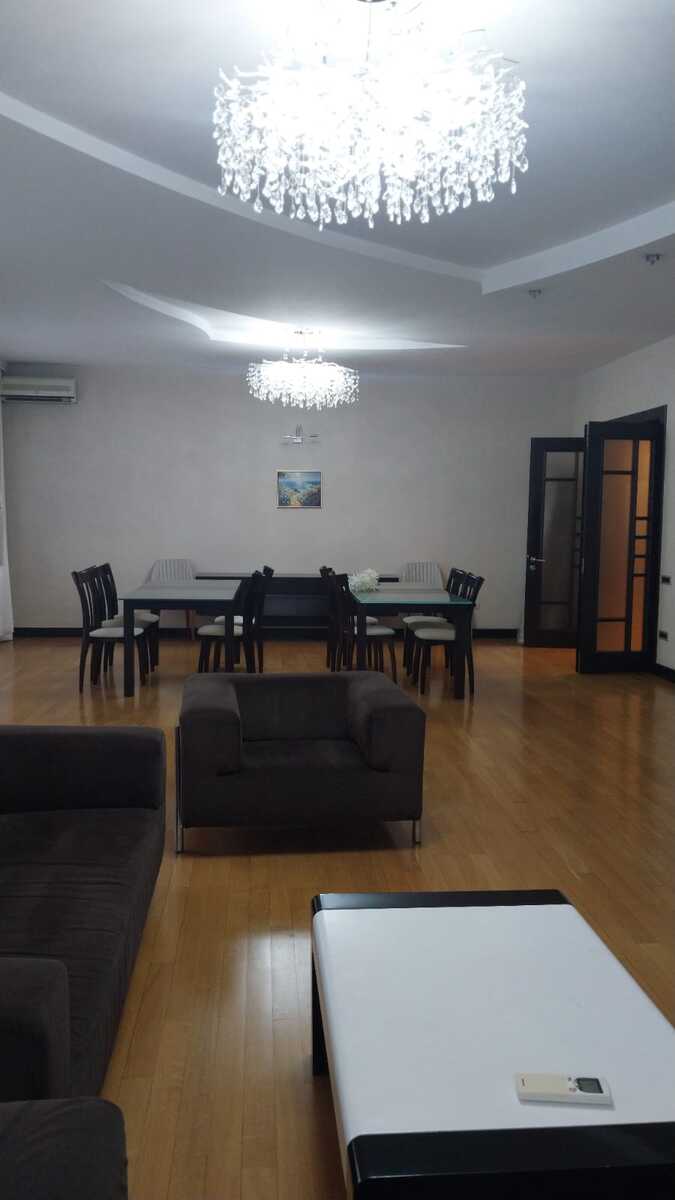 İcarəyə verilir 4 otaqlı yeni tikili 320 m² — Mənzil, Bakı (8)