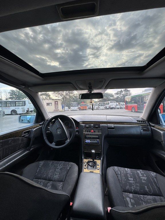 Mercedes E 280, 2.8 L, 1996 il, 117 000 km — Avtomobillər, Bakı (3)
