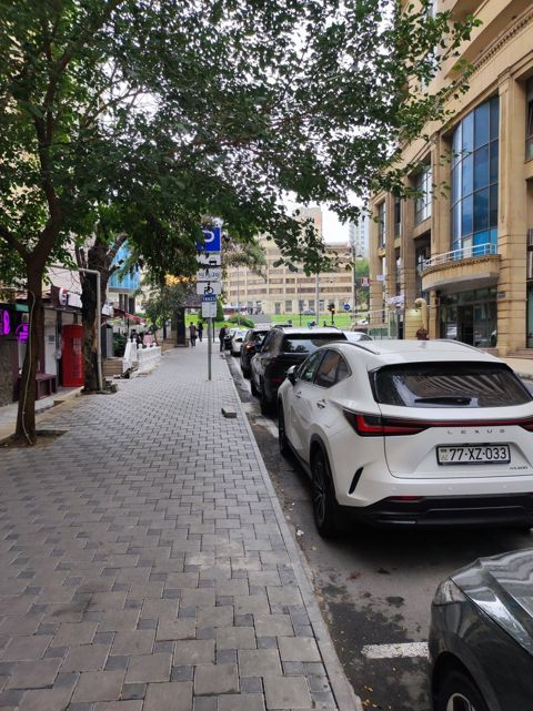 Satılır 3 otaqlı yeni tikili 165 m² — Bakı