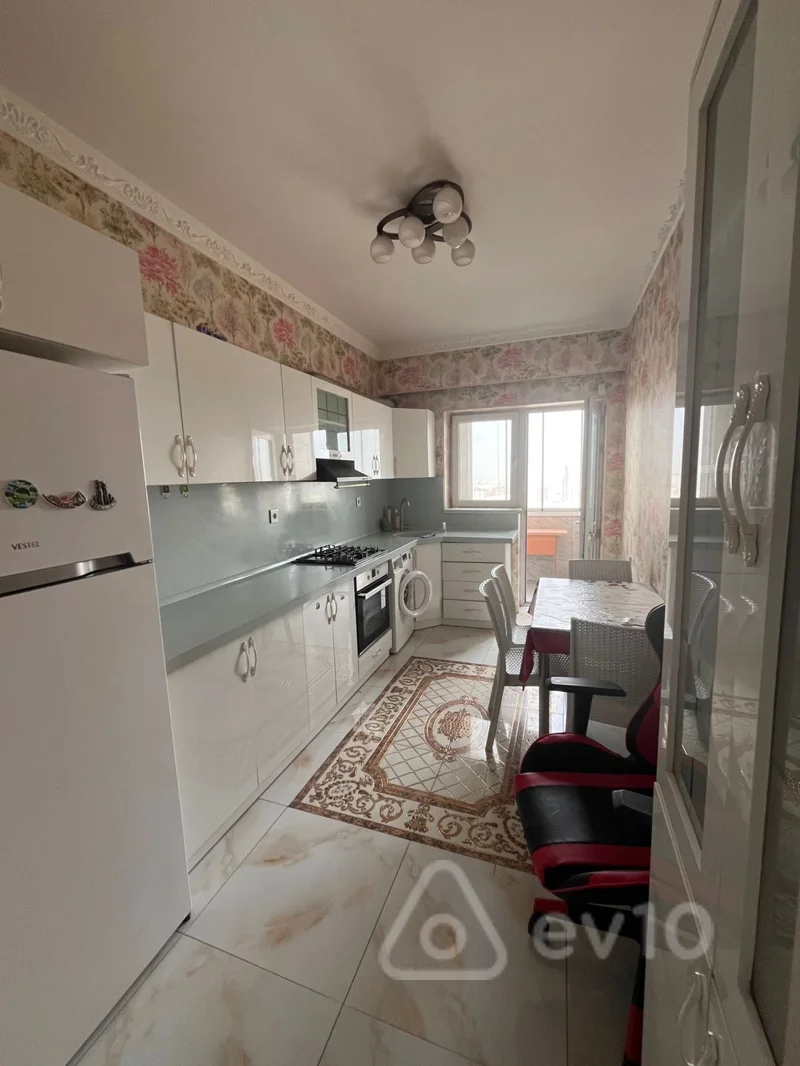 3 otaqlı mənzil, 100 m², Tbilisi prospekti — kirayə — Bakı