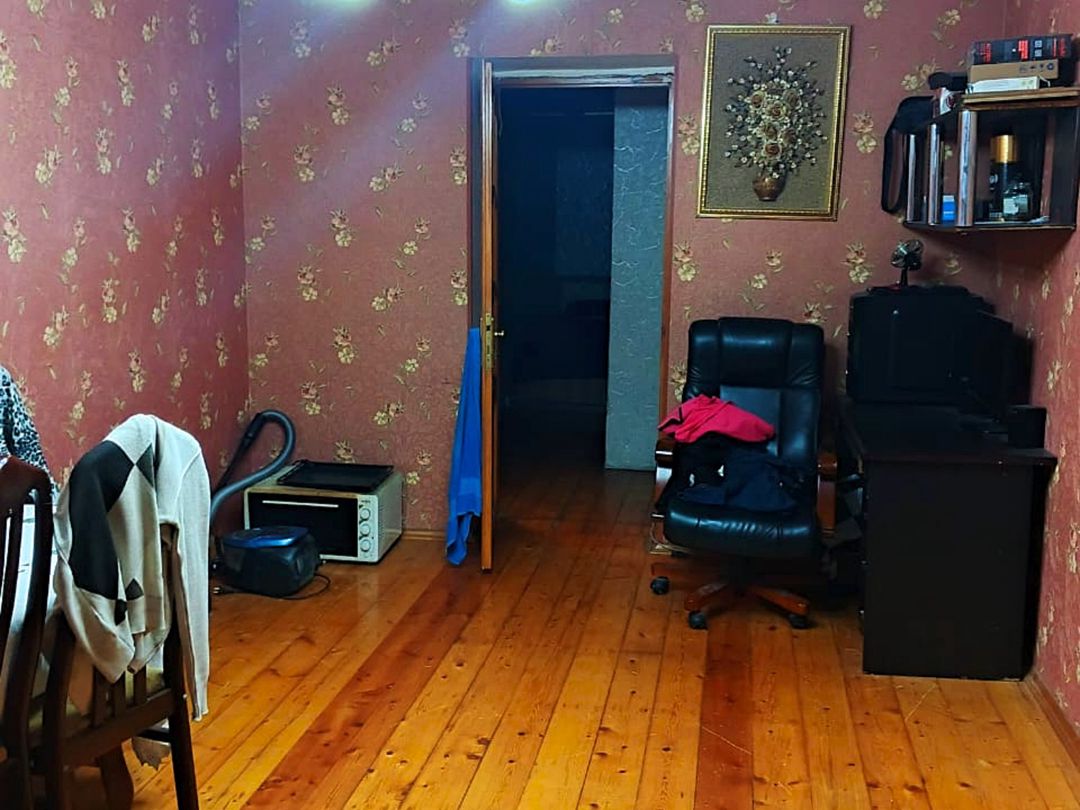 Satılır 4 otaqlı köhnə tikili 75 m² — Mənzil, Bakı (7)