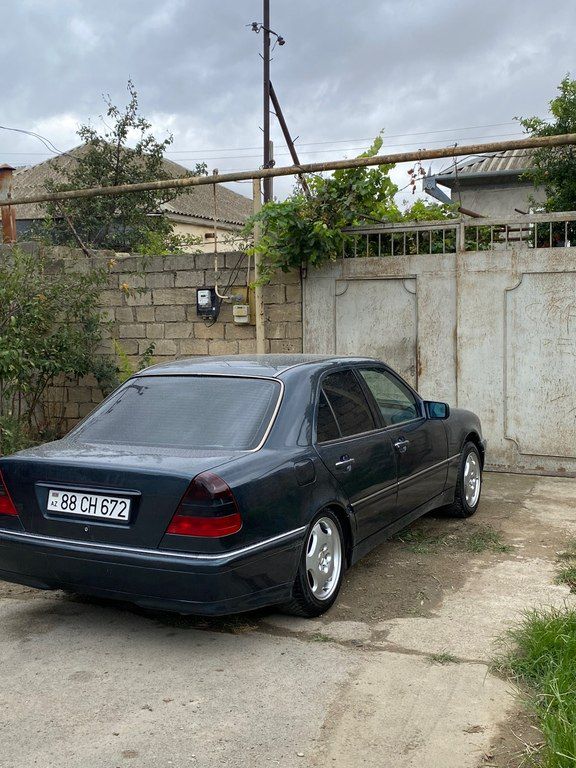 Mercedes C 200, 2.0 L, 1995 il, 300 460 km 88-CH-672 — Avtomobillər, Bakı (7)
