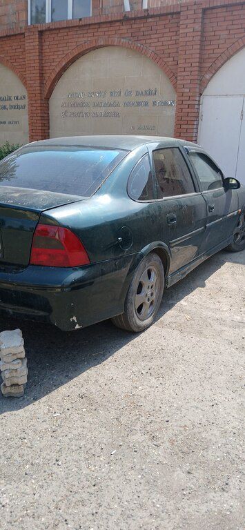 Opel Vectra, 1.6 L, 1999 il, 250 000 km — Avtomobillər, Gəncə (9)