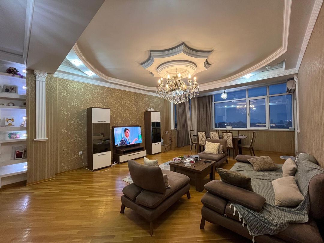 Satılır 3 otaqlı yeni tikili 114 m² — Mənzil, Bakı