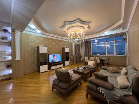 Satılır 3 otaqlı yeni tikili 114 m² — Bakı
