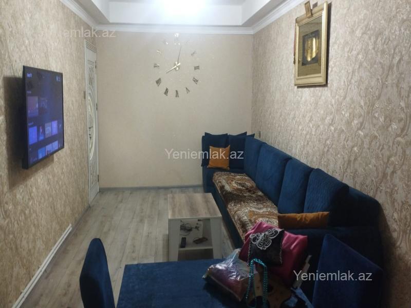 Satılır 3 otaqlı Bina evi menzil (Köhnə tikili), 70 m², 10-cu mikrorayon — Mənzil, Sumqayıt (2)