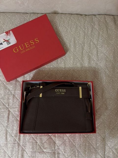 A klass Guess (Los Angeles) qadın çantası - Rəng: tünd qəhvəyi — Bakı