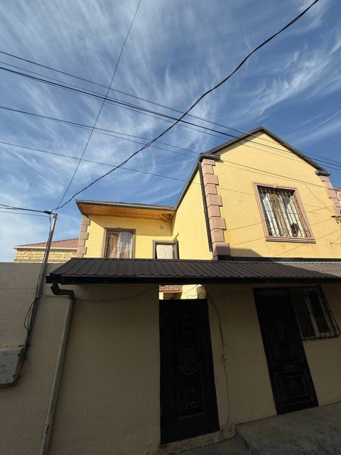 Satılır 6 otaqlı həyət evi/bağ evi 180 m² — Bakı