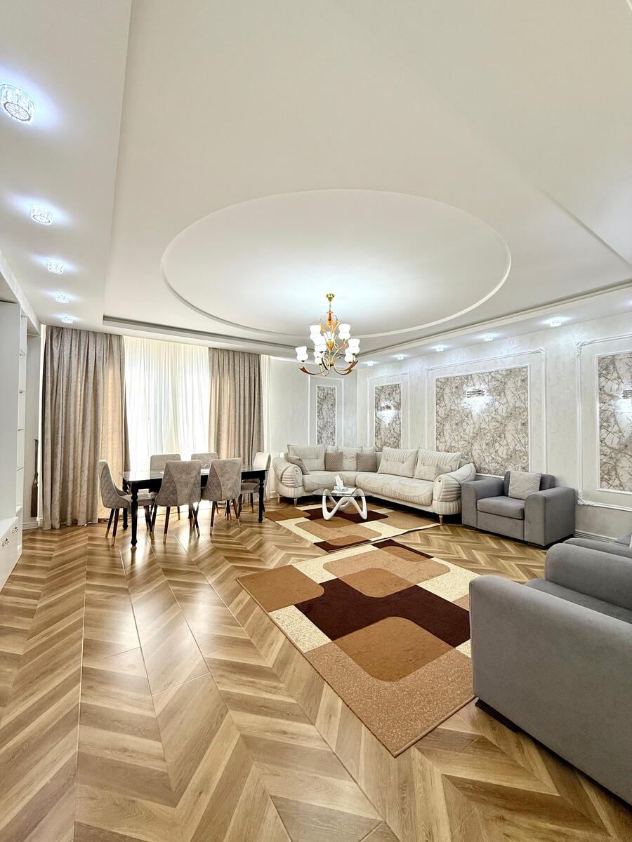Satılır 4 otaqlı yeni tikili 150 m² — Mənzil, Bakı