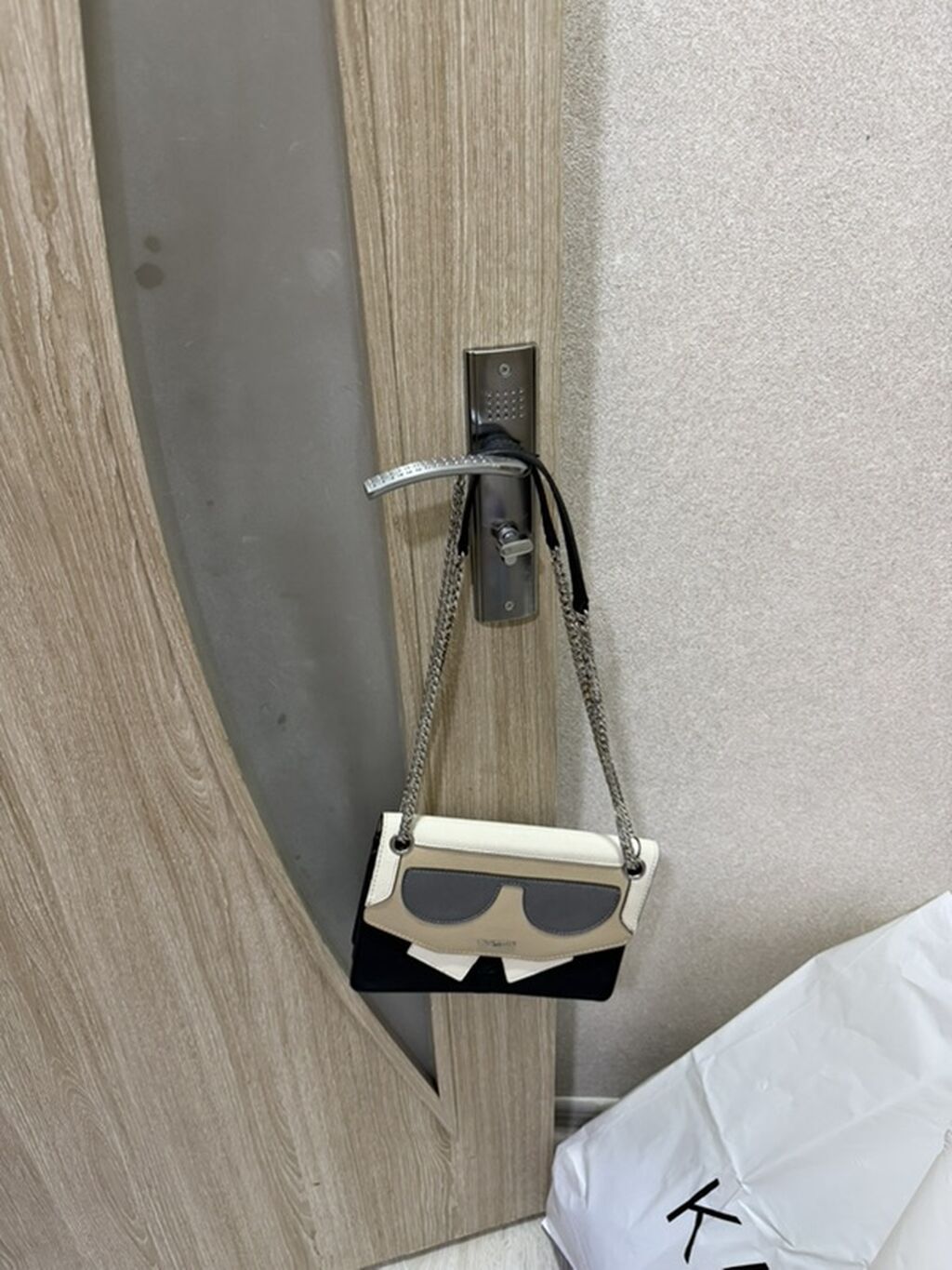 Karl Lagerfeld K/Ikonic çiyin çantası - Model: K/Ikonic flap bag — Çantalar, çamadanlar, cüzdanlar, Bakı (2)