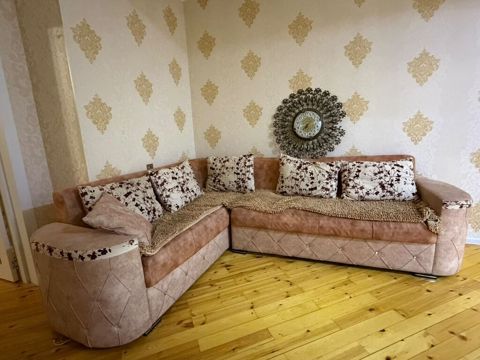 Divan satılır 220₼. Açılmır bazası yoxdur. Ünvan — Min bir xirdavat dunyasi — Furniture