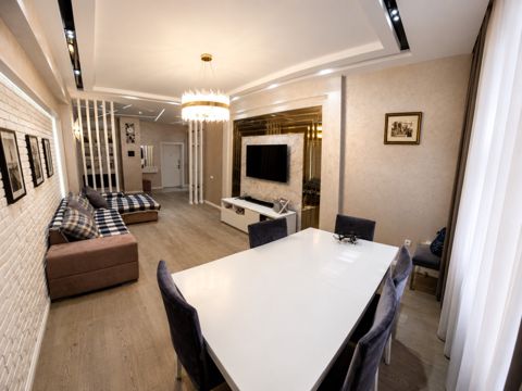 Satılır 3 otaqlı yeni tikili 120 m² — Bakı