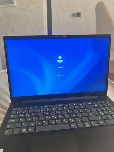 İdeal vəziyyətdə Lenovo V15 G2 / 8 GB RAM / 256 GB SSD (Heç bir — Bakı