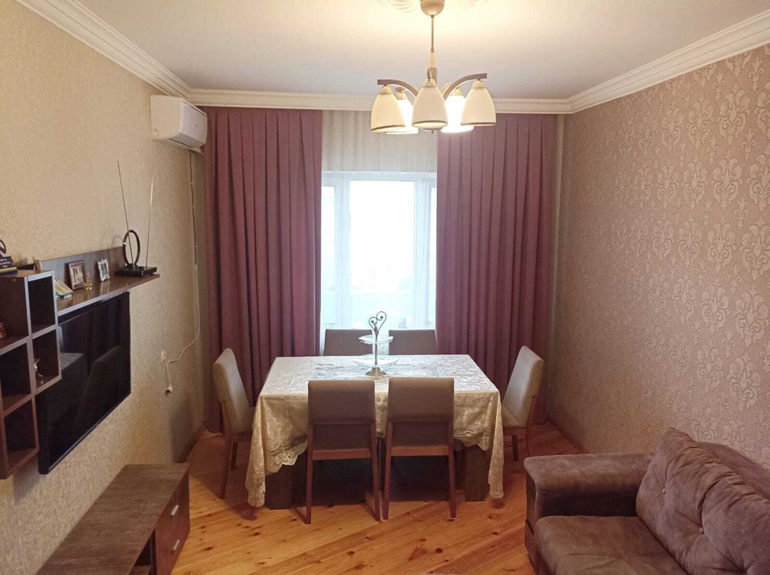 Satılır 2 otaqlı köhnə tikili 65 m² — Mənzil, Bakı (3)