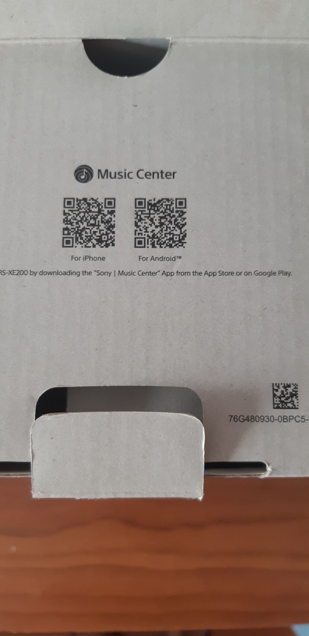 Sony portativ Bluetooth dinamik. Qara rəngli, müasir və minimal — Dinamiklər və akustik sistemlər, Bakı (10)