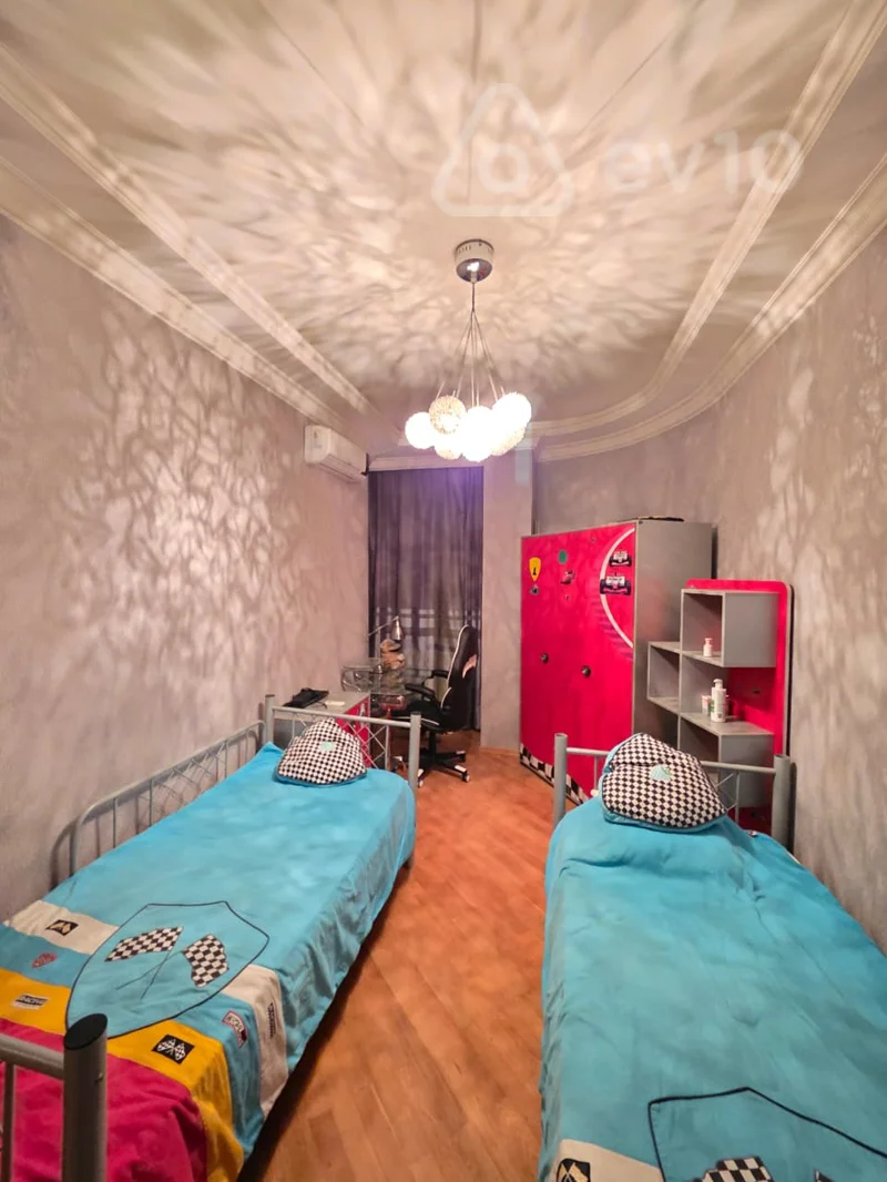 4 otaqlı mənzil, 196 m², İnşaatçılar Prospekti — kirayə — Mənzil, Bakı (12)
