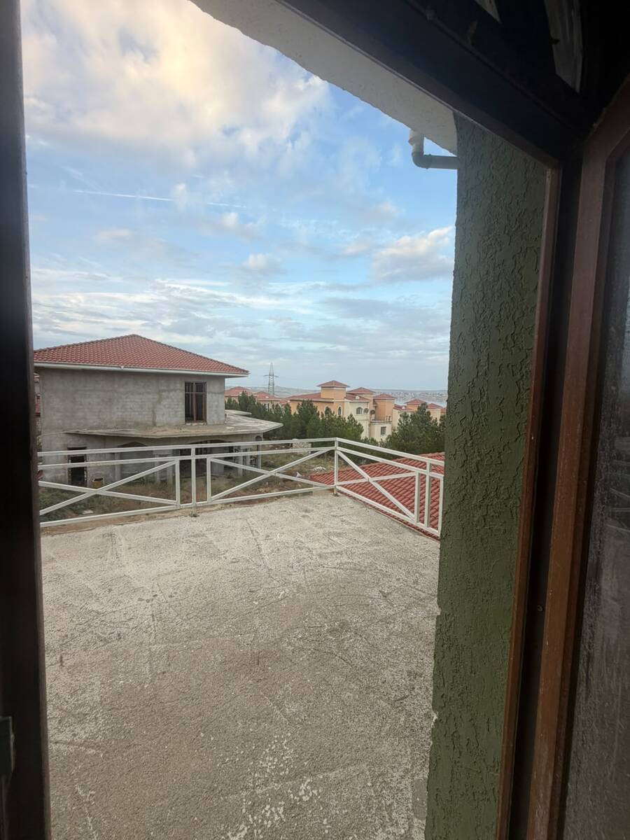 Satılır 5 otaqlı həyət evi/bağ evi 300 m² — Ev, villa, Bakı (3)