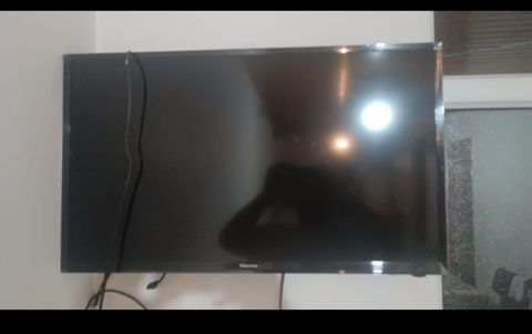 Hisense 82 ekran televizor satılır 170₼.sadədir,vifi yoxdur.Tam — Bakı