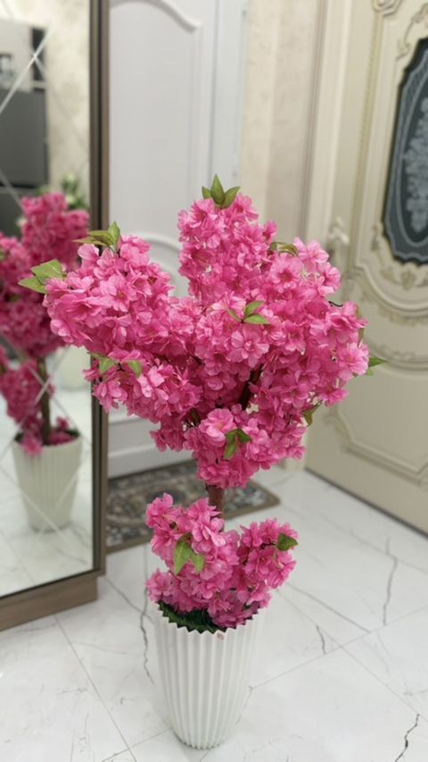 Süni dekorativ çiçək ağacı – çəhrayı sakura buketi görünüşlü — Masazır