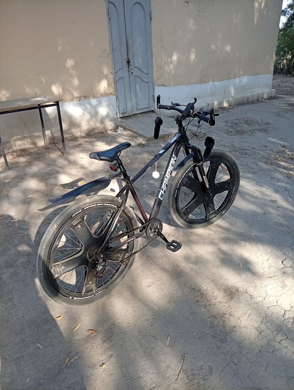 3 ayın velsopetidir heç bir prablemi yoxdur — Yol velosipedləri, Bakı