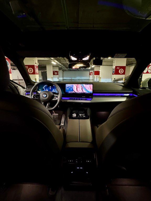 BMW 520, 2.0 L, 2025 il, 8 900 km — Avtomobillər, Bakı (10)